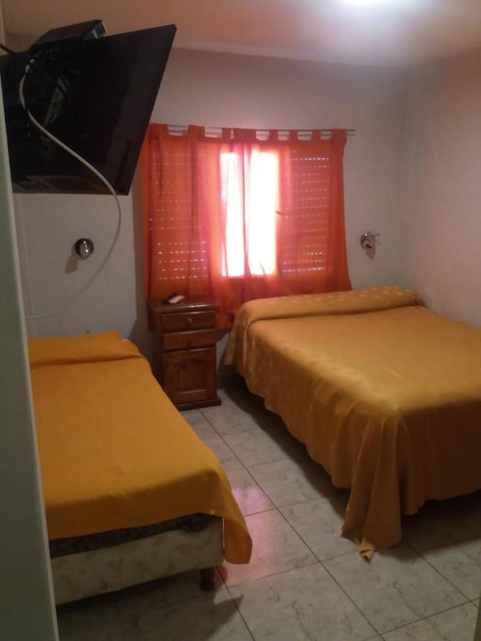 Hotel Caleta Olivia Hueso Per Exterior foto
